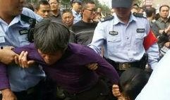 最新城管爆料新闻,聚焦城市环境整治行动背后的故事