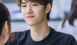 新瓜最新爆料王一博图片,独家图片揭秘他的时尚魅力